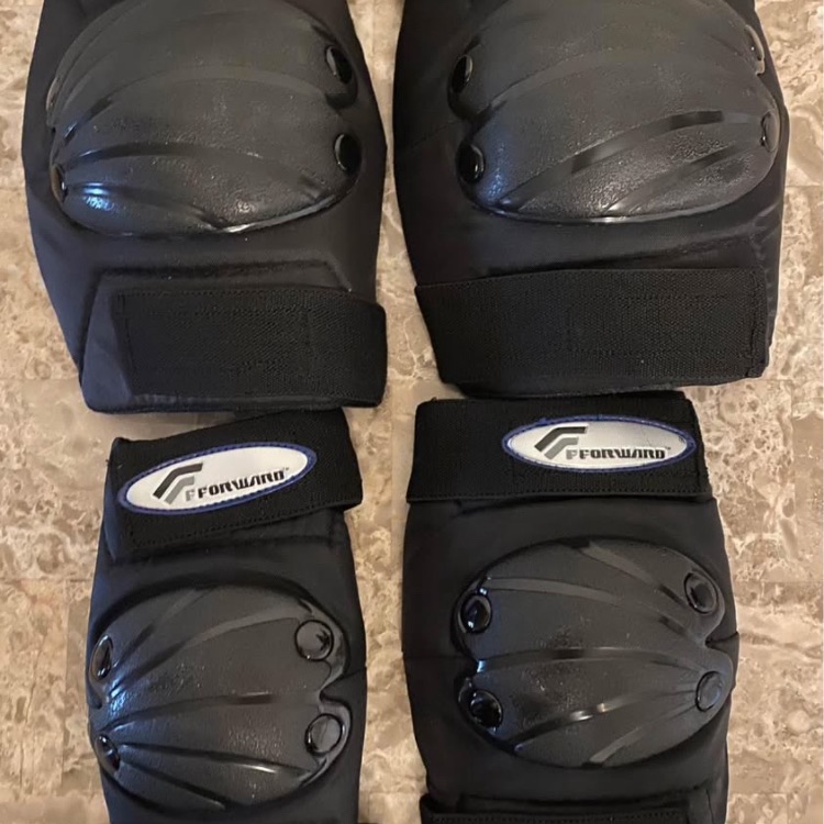 Forward Knee Pads And Elbow Pads